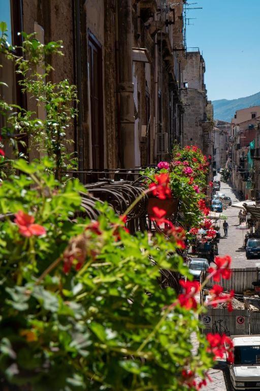 Hotel Ballaro' - Budget