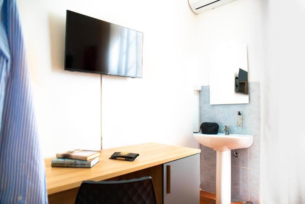 Ballaro' - Budget Hotel *