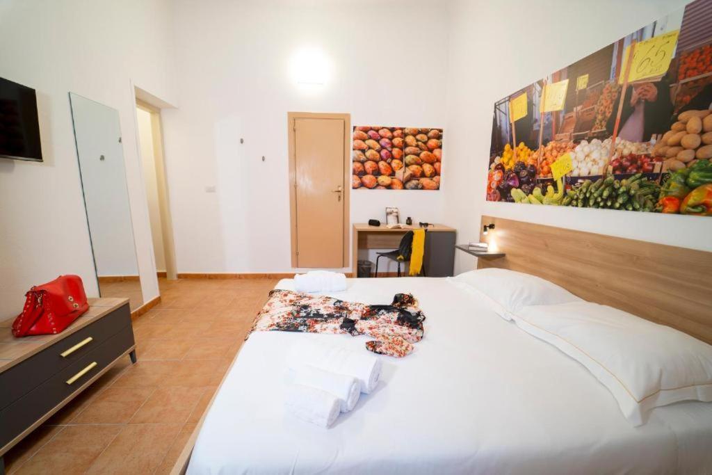 Ballaro' - Budget Hotel